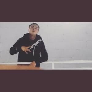 Meet your Posher, Adrian